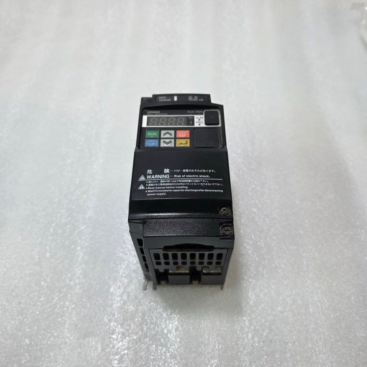 OMRON 3G3MX2-AB002-E INVERTER DRIVE 200-240V 1 PHASE TO 3 PHASE VFD 0.1-580HZ