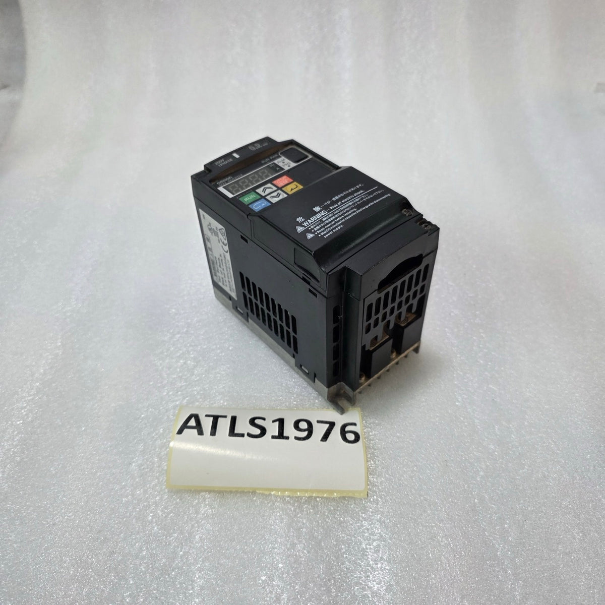 OMRON 3G3MX2-AB002-E INVERTER DRIVE 200-240V 1 PHASE TO 3 PHASE VFD 0.1-580HZ
