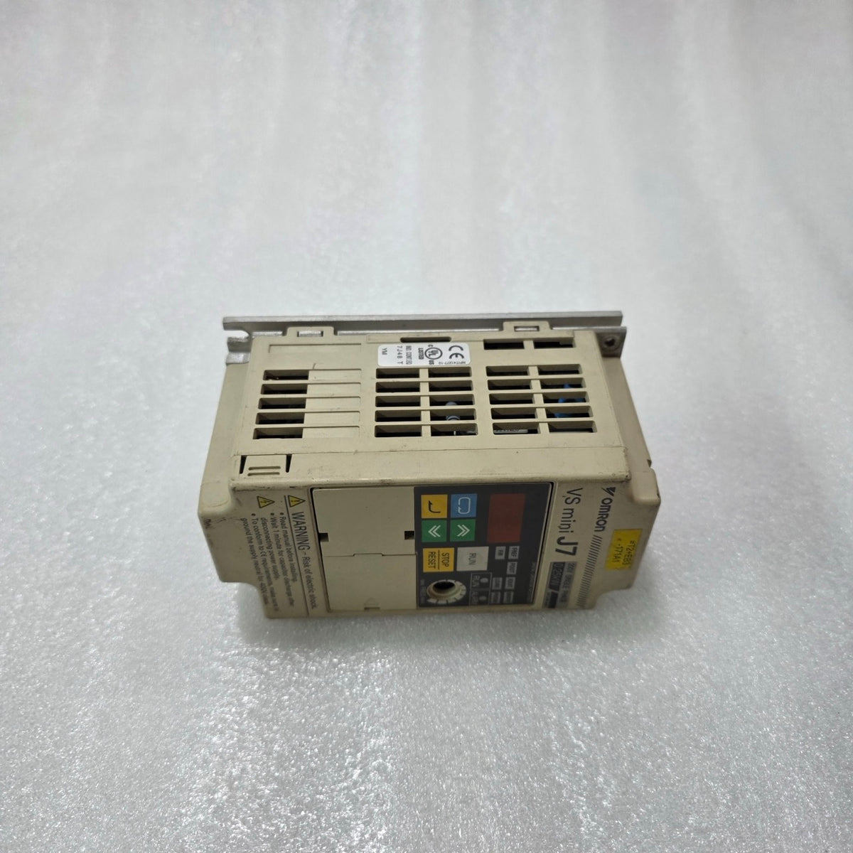 YASKAWA CIMR-J7AZB0P2 INVERTER DRIVE 200-240V 1 PHASE TO 3 PHASE 0.6KVA VFD