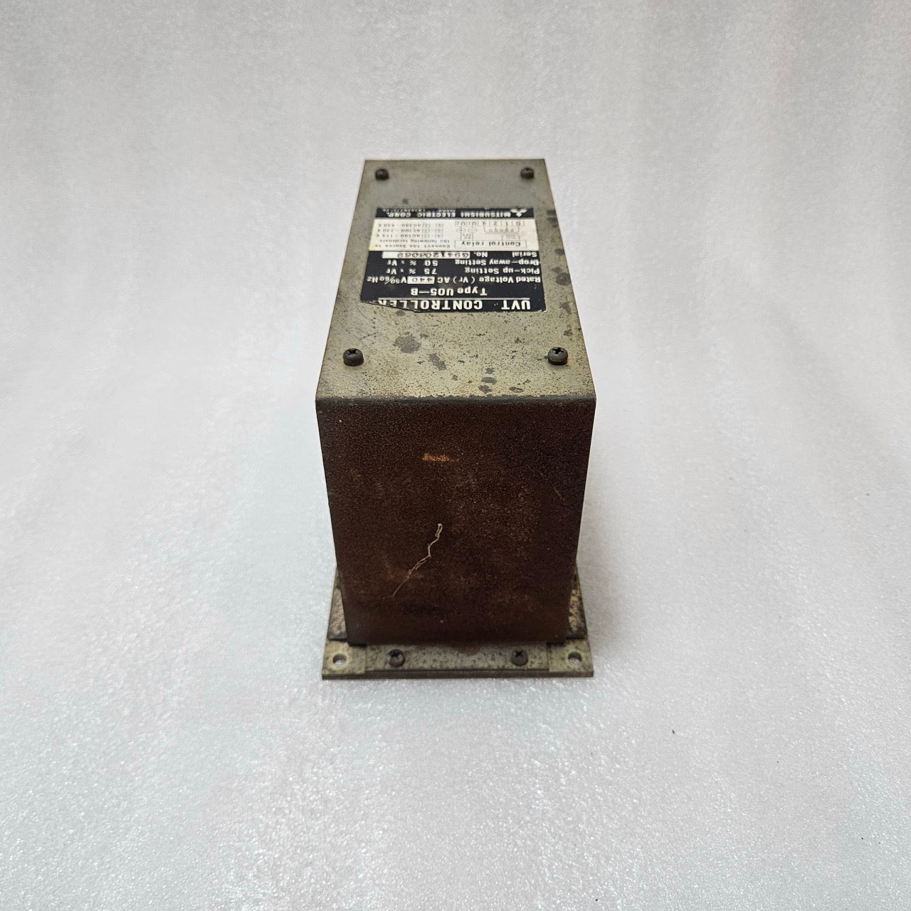 MITSUBISHI UVT CONTROLLER U05-B 440V AC UNDERVOLTAGE TRIP CONTROL RELAY