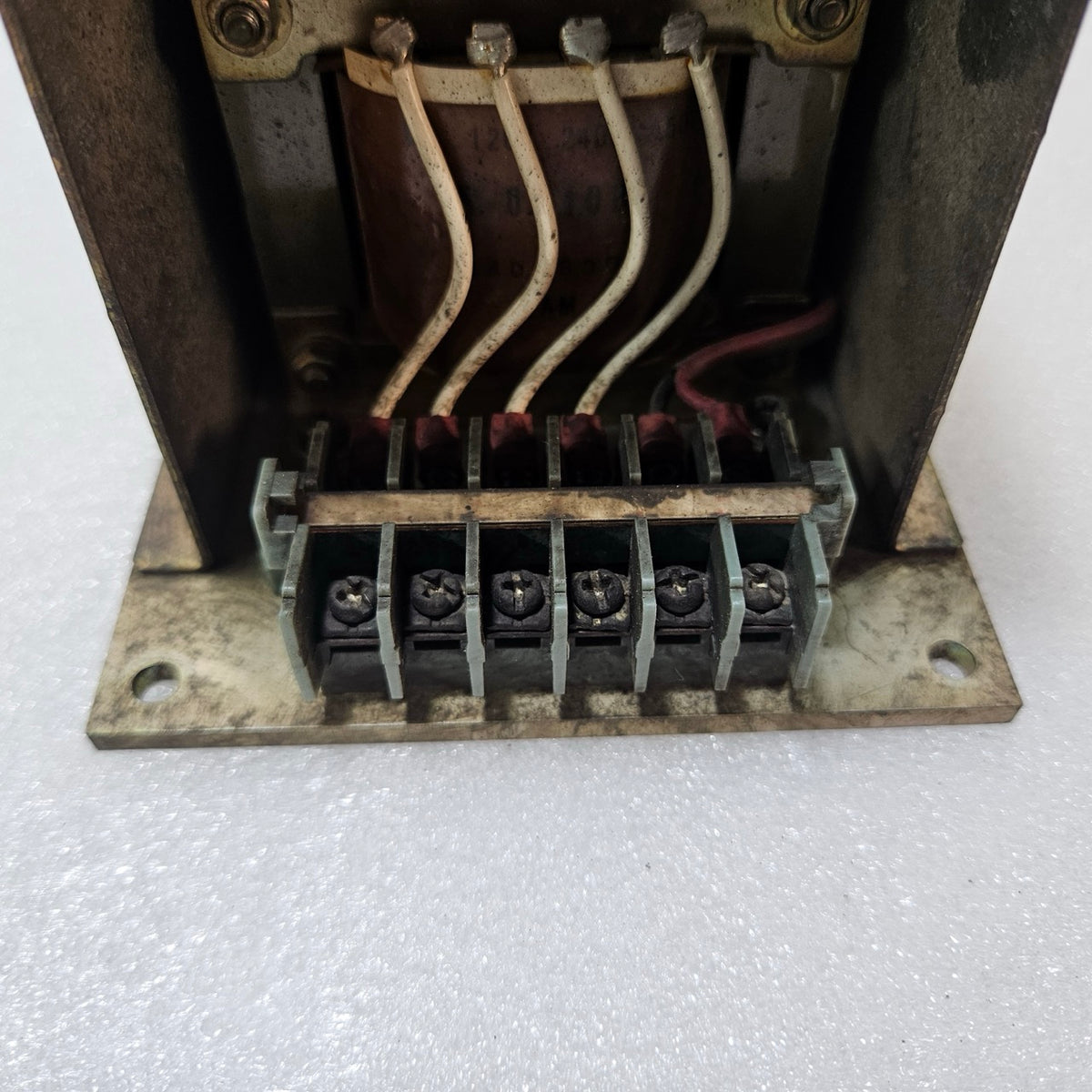 MITSUBISHI UVT CONTROLLER U05-B 440V AC UNDERVOLTAGE TRIP CONTROL RELAY