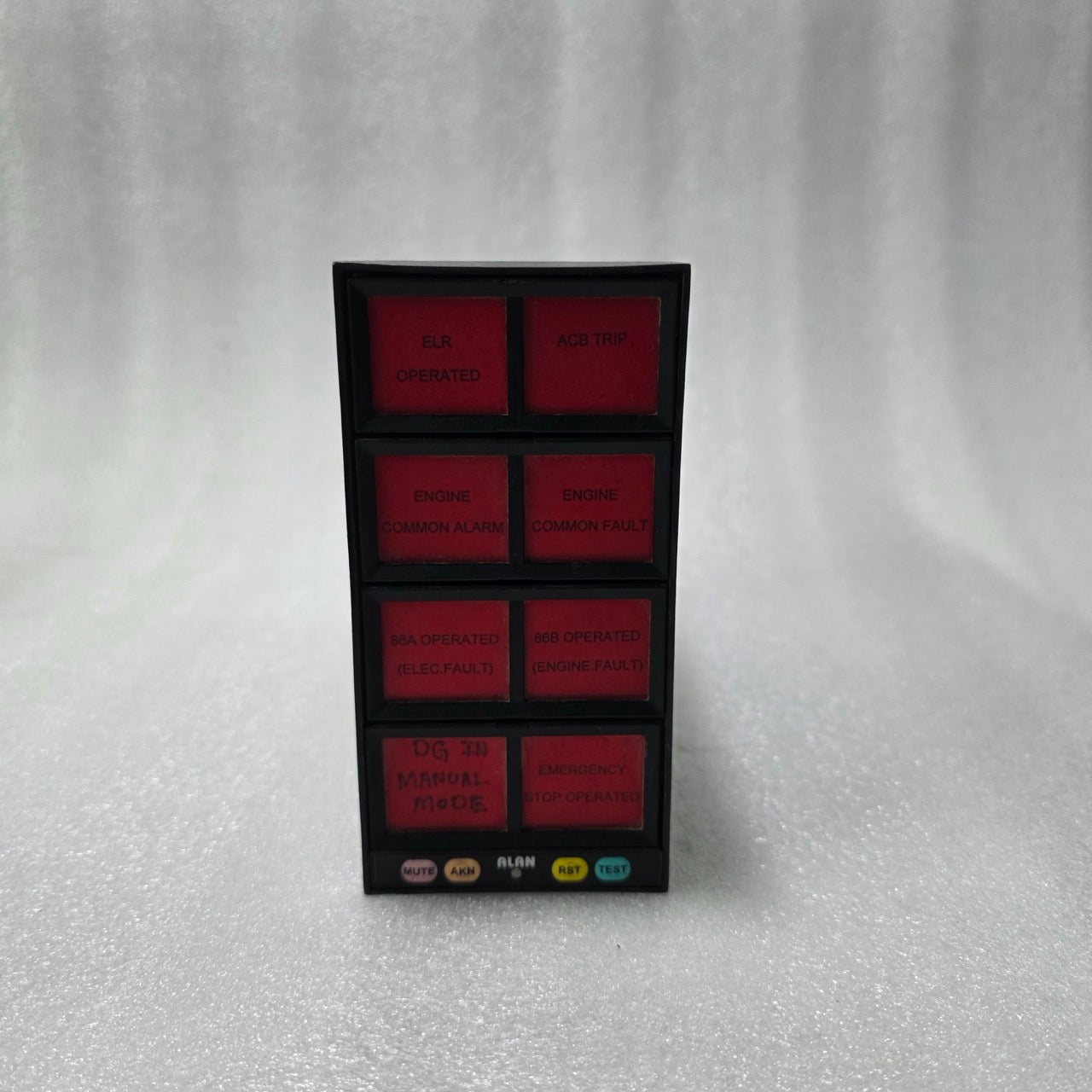 ALAN ALARM ANNUNCIATOR PANEL 8 WINDOW - MODEL 1D 1935 30000L