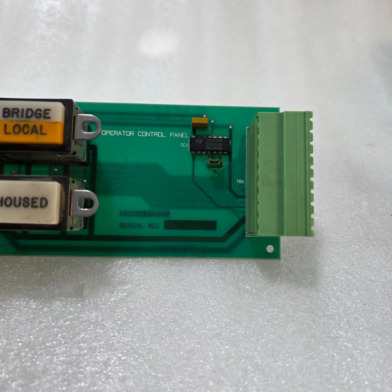 OPERATOR CONTROL PANEL & ERICSSON PKC2111 PI DC-DC MODULE 21950386-1/2