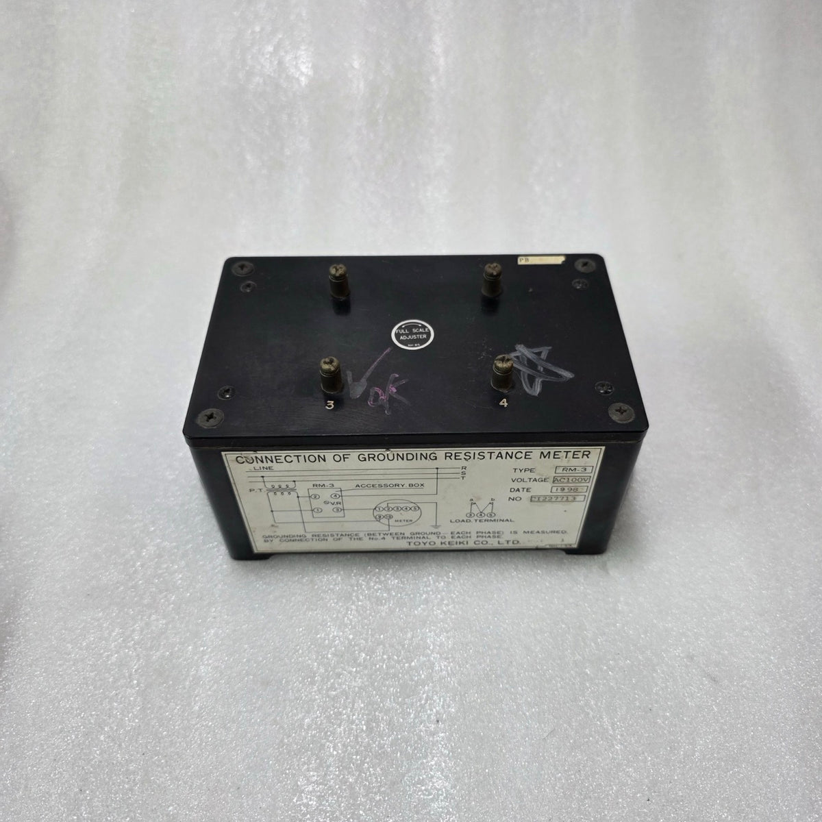 TOYO KEIKI RM-3 GROUNDING RESISTANCE METER, AC 100V, INDUSTRIAL EARTH RESISTANCE
