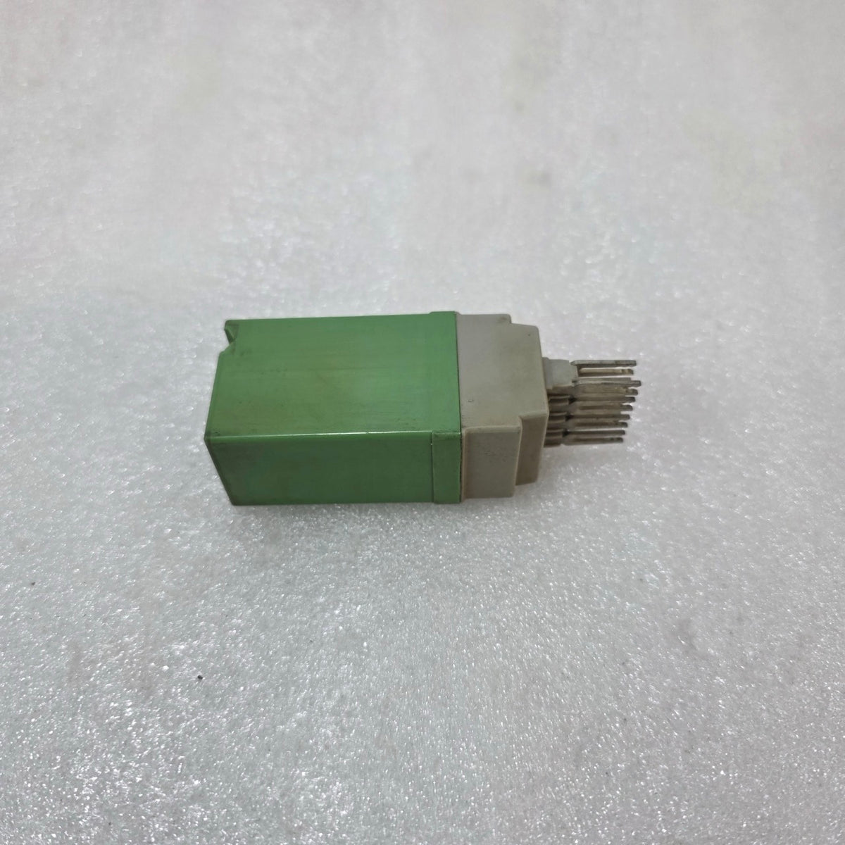 PHOENIX CONTACT ST-REL4-KG 24/21-21/AU RELAY MODULE, 24VAC/DC COIL 2829551