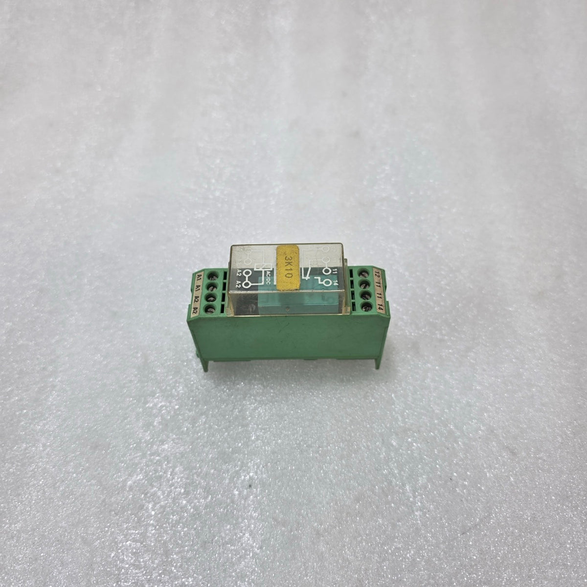 PHOENIX CONTACT EMG 22-REL/KSR-24/21 RELAY MODULE 24V INTERFACE RELAY 2951885