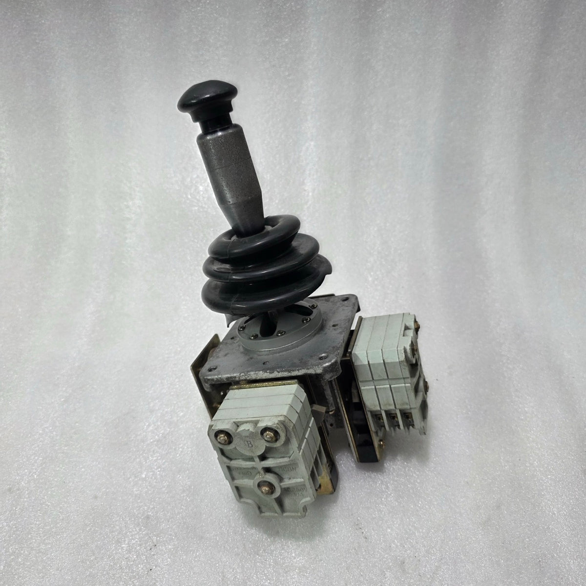 TODENSHA K-32058-1 INDUSTRIAL JOYSTICK SWITCH SCSN93 CONTACT