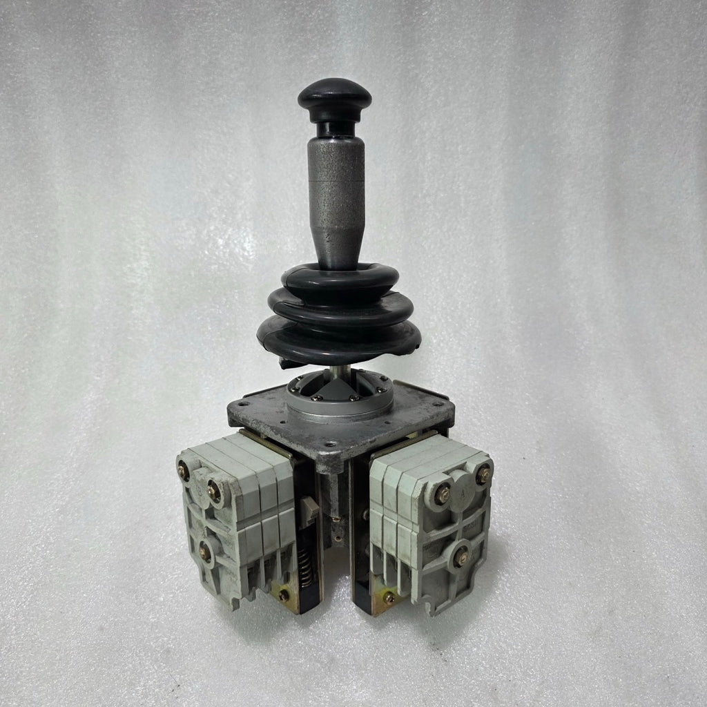 TODENSHA K-32058-1 INDUSTRIAL JOYSTICK SWITCH SCSN93 CONTACT