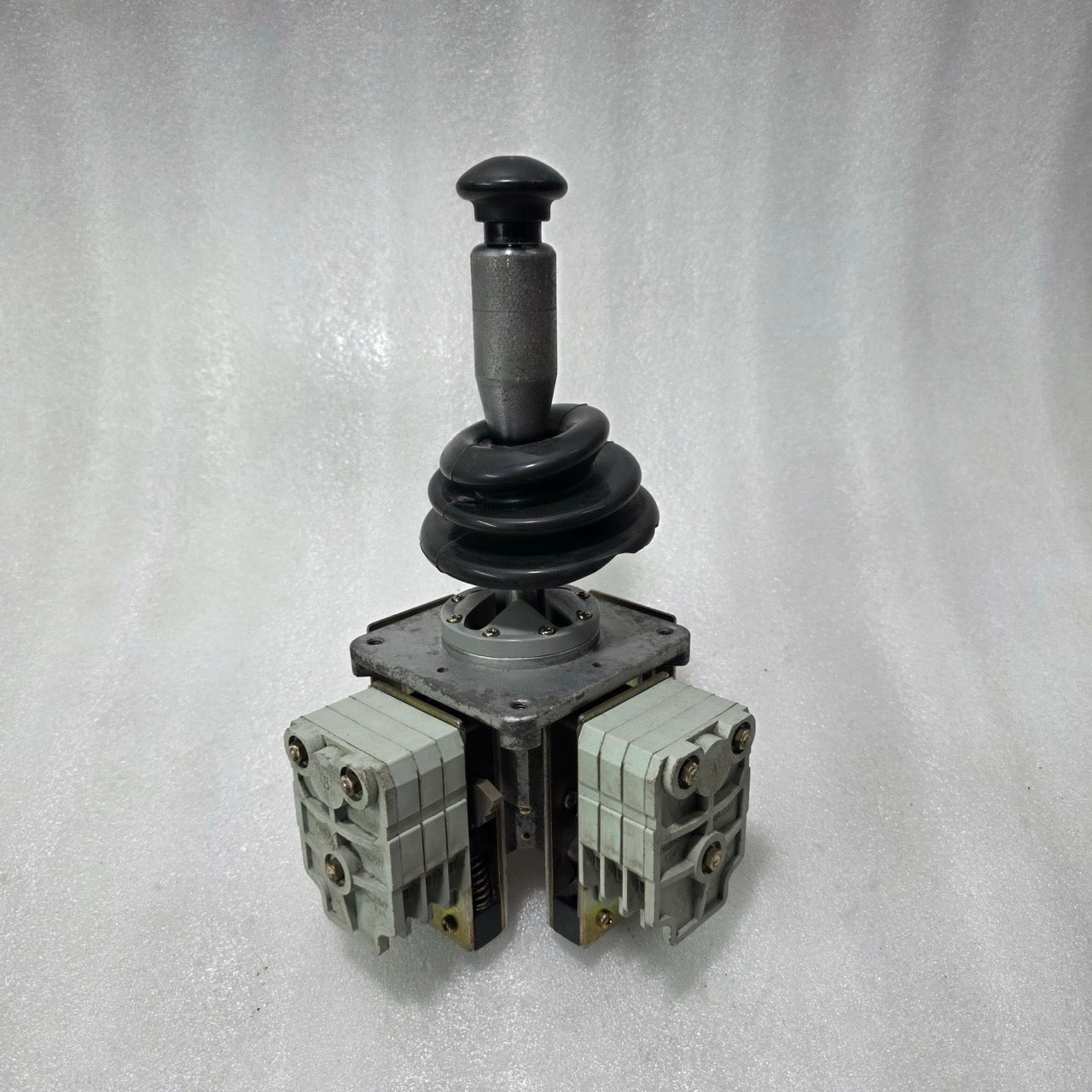 TODENSHA K-32058-1 INDUSTRIAL JOYSTICK SWITCH SCSN93 CONTACT