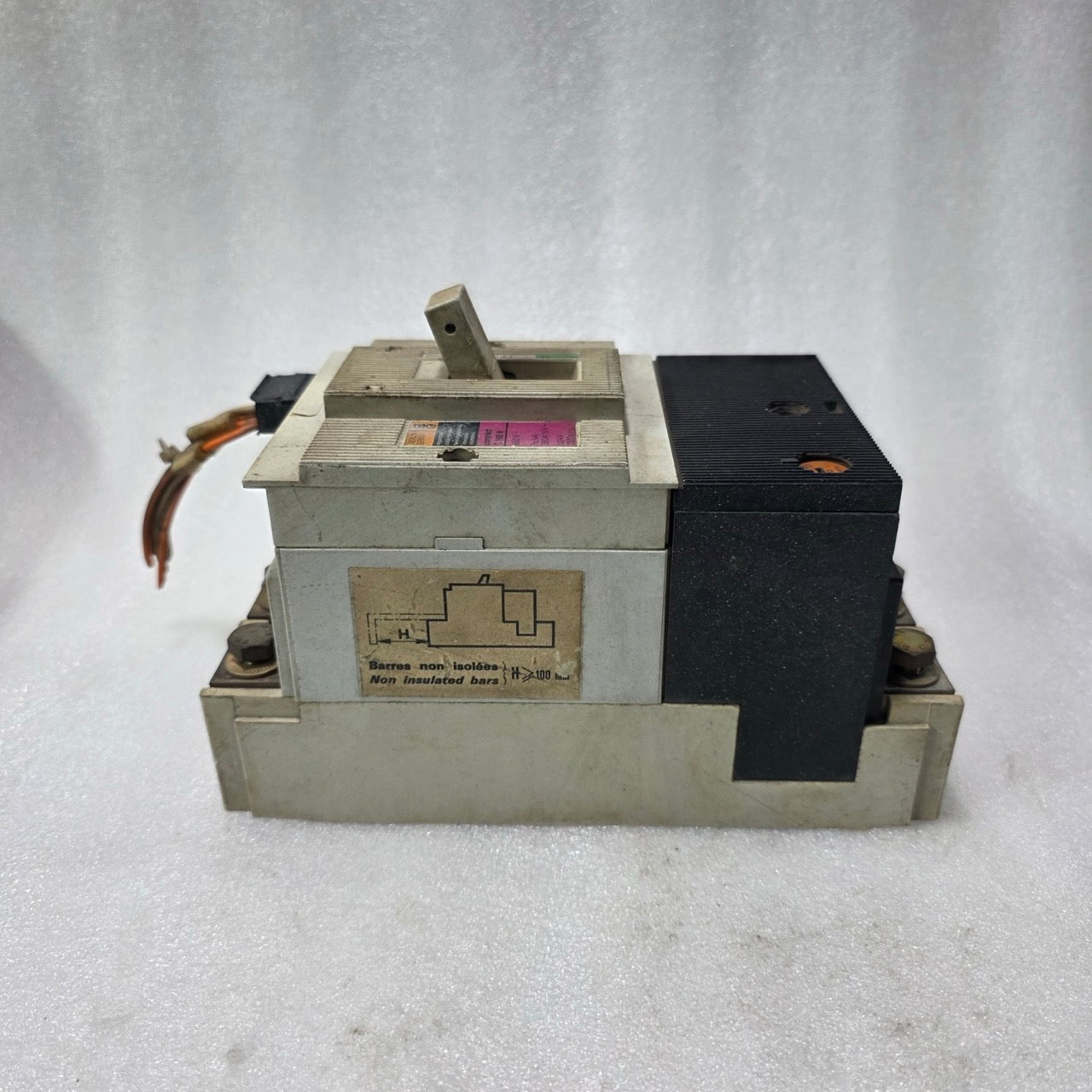 MERLIN GERIN COMPACT C160H 160A 3 POLE MCCB CIRCUIT BREAKER 660V AC