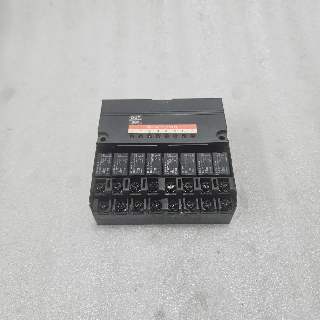 IDEC PFJ-T081U Relay Output Module 240VAC 1.5A 8-Point PLC