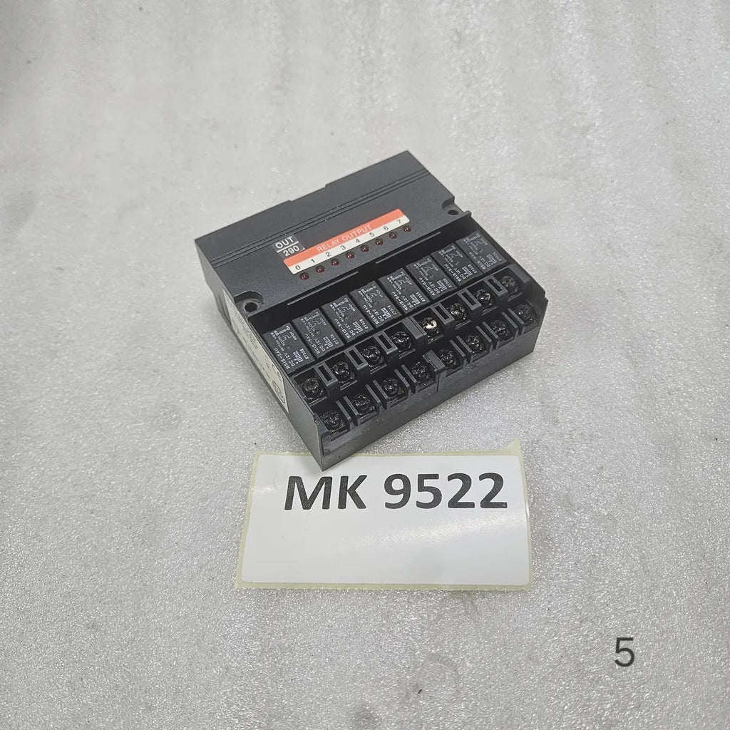 IDEC PFJ-T081U Relay Output Module 240VAC 1.5A 8-Point PLC