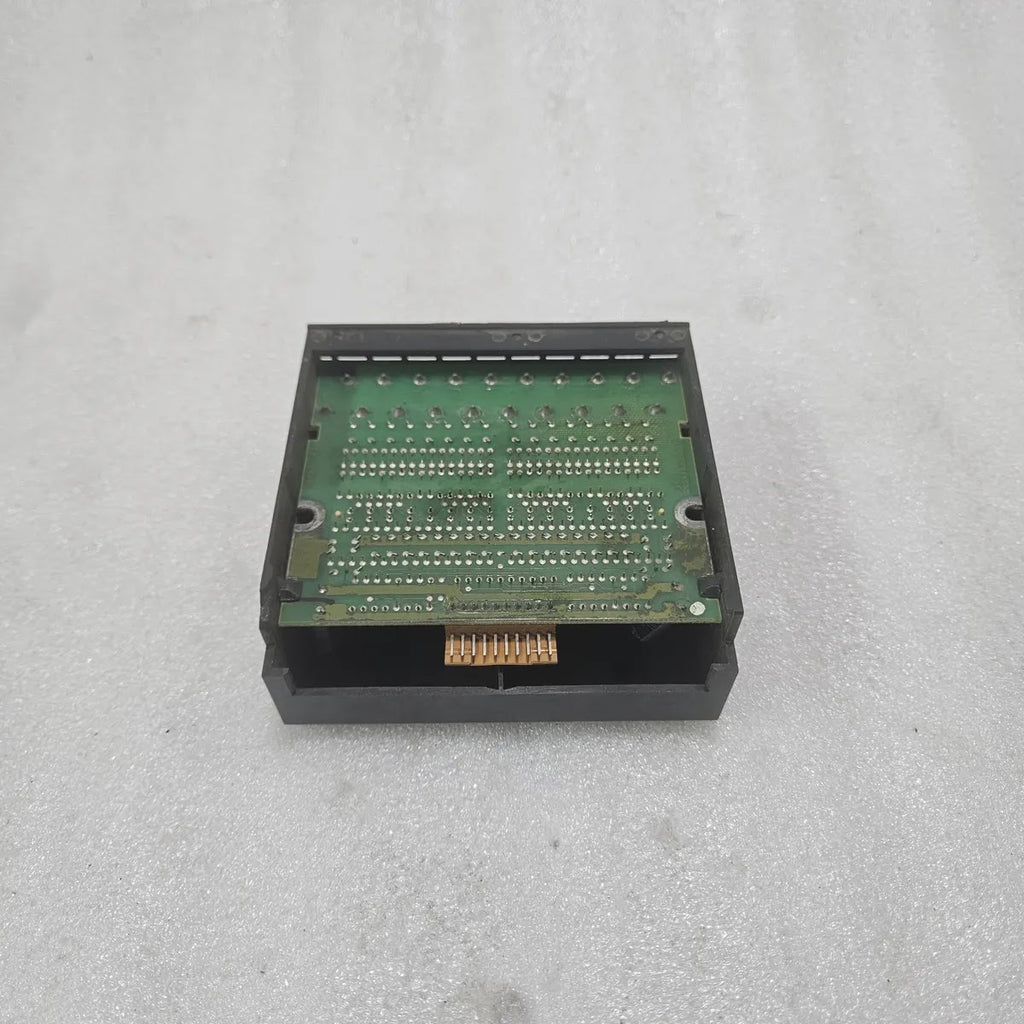 IDEC PFJ-N162U FA-1J 16-DC Input Unit Sink 24V DC 10mA