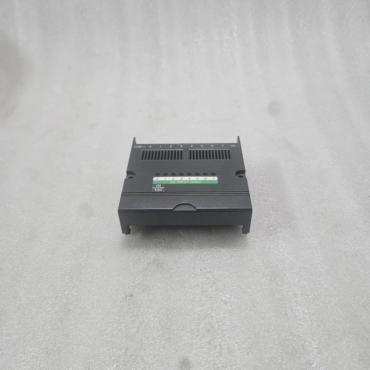IDEC PFJ-N082U FA-1J 8-DC Input Unit Sink 24VDC 10mA/PT