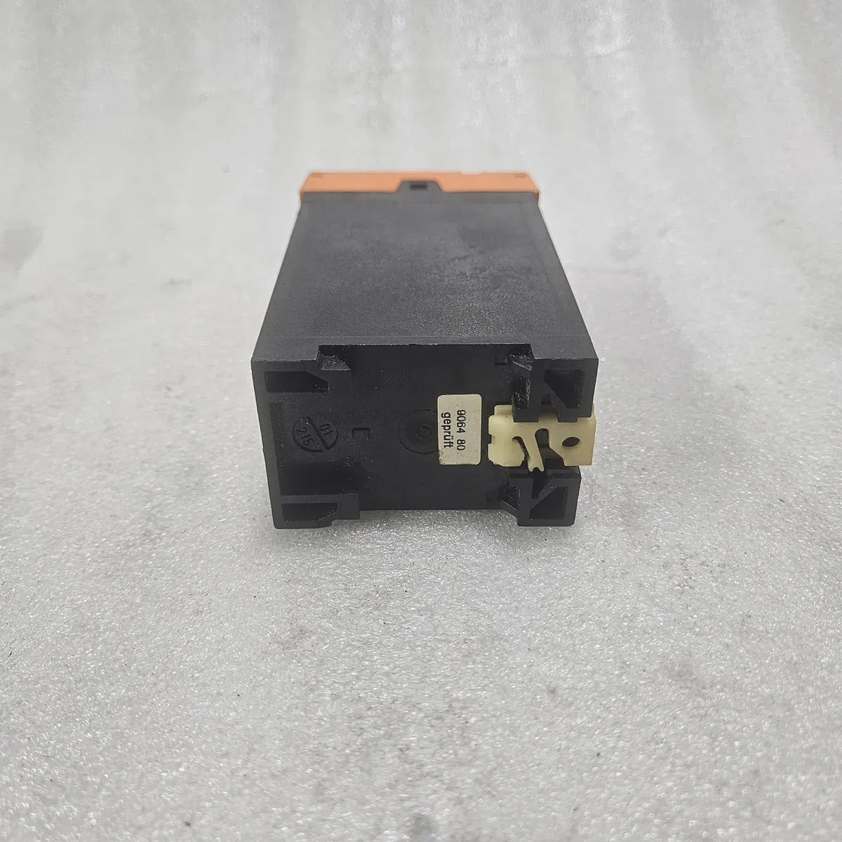 Dold BA 9043/003 3-Phase Voltage Monitor Relay 112V 3A/250V