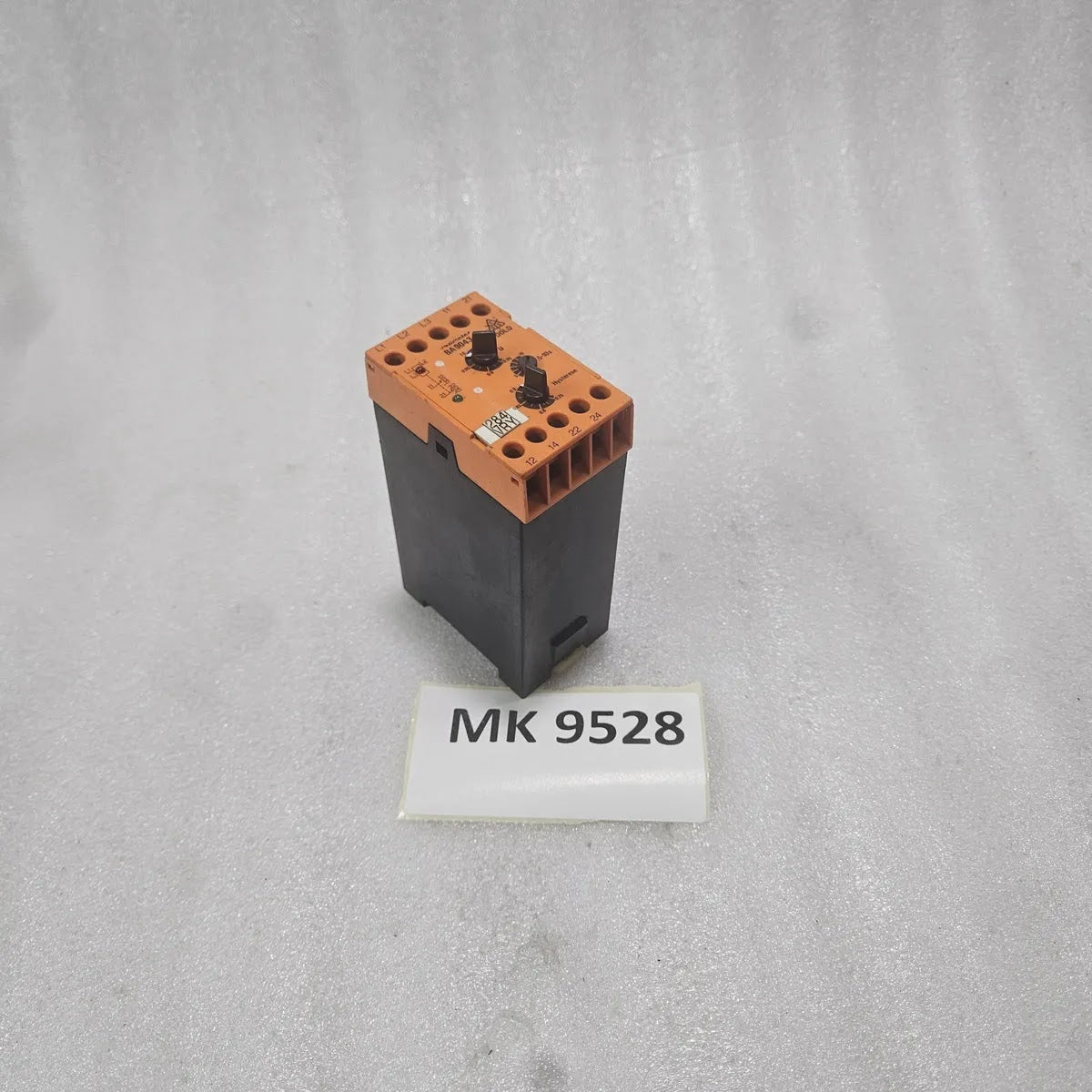 Dold BA 9043/003 3-Phase Voltage Monitor Relay 112V 3A/250V