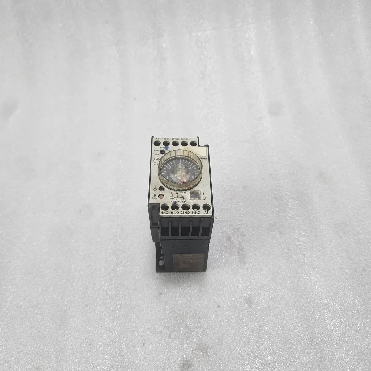Siemens 7PR41 On Delay Timer Relay 1NC 1NO 2NO 3NO