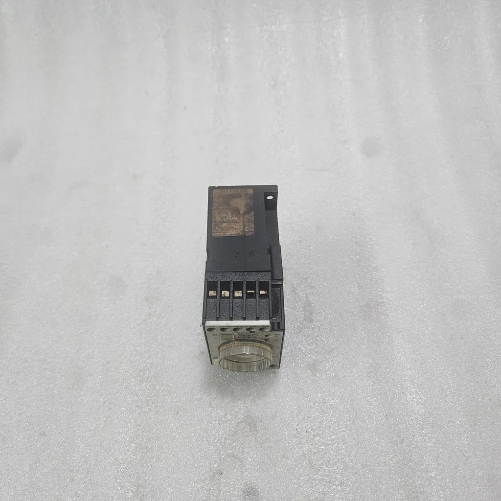 Siemens 7PR41 On Delay Timer Relay 1NC 1NO 2NO 3NO