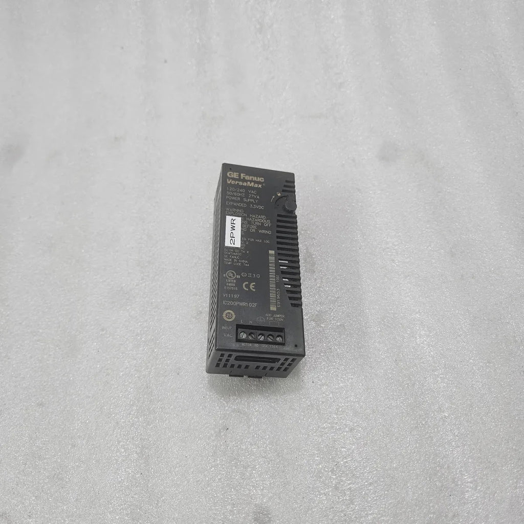 GE Fanuc VersaMax IC200PWR102F Power Supply 120/240VAC