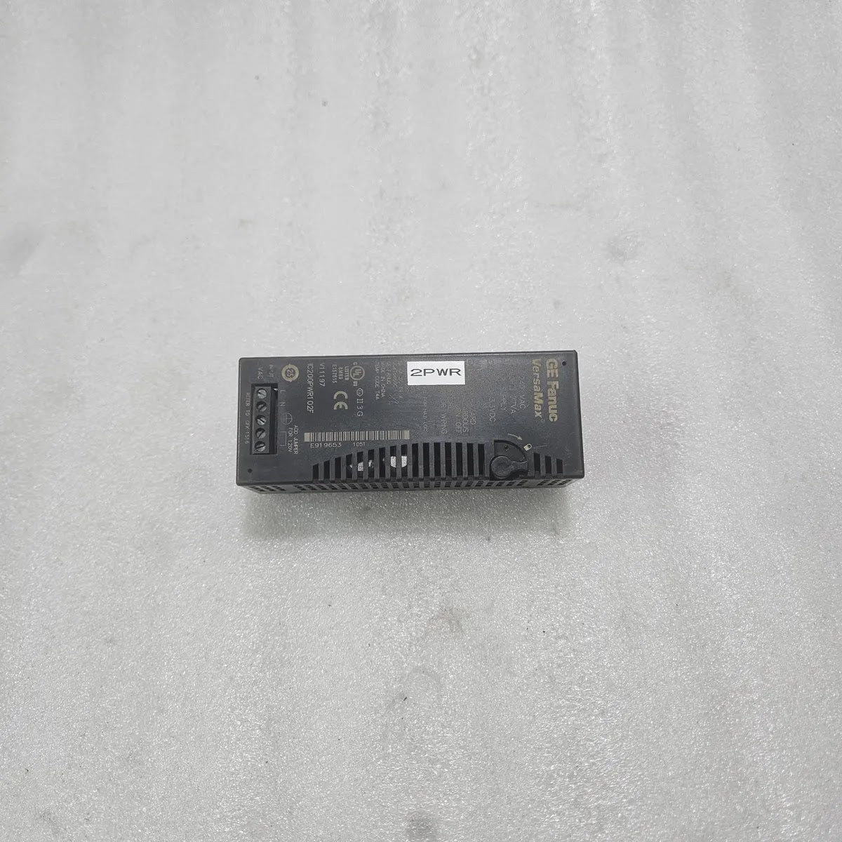 GE Fanuc VersaMax IC200PWR102F Power Supply 120/240VAC
