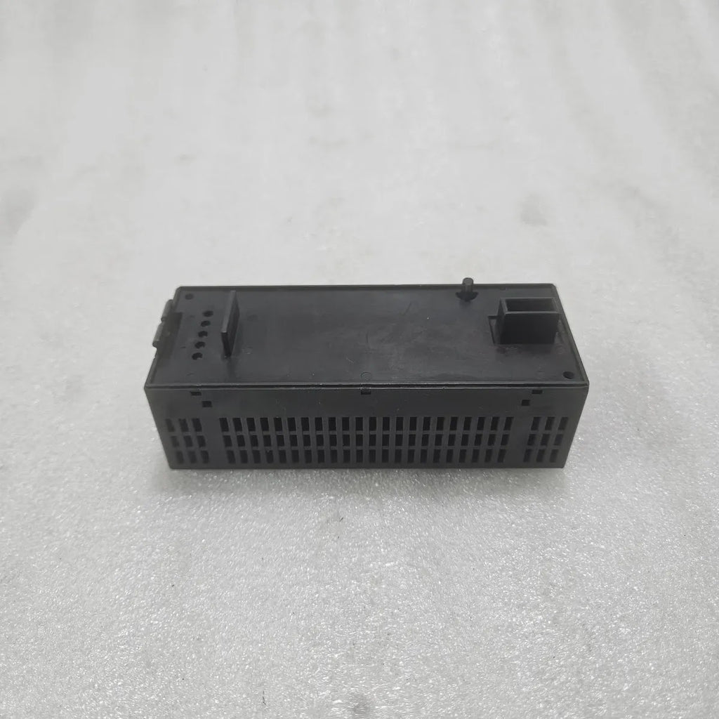 GE Fanuc VersaMax IC200PWR102F Power Supply 120/240VAC