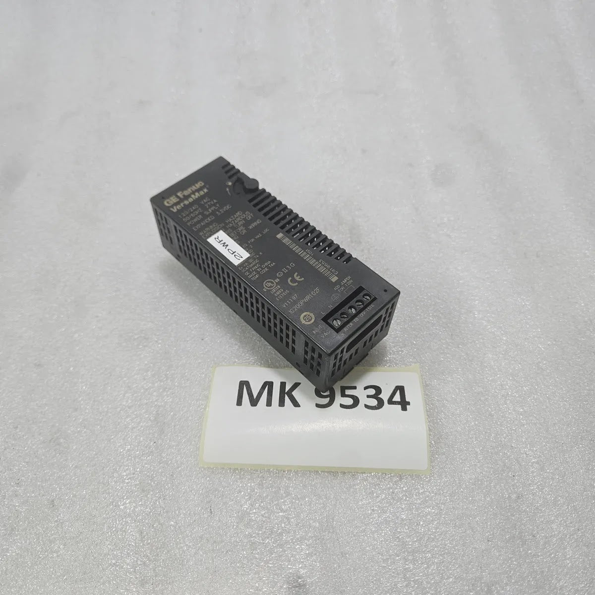 GE Fanuc VersaMax IC200PWR102F Power Supply 120/240VAC