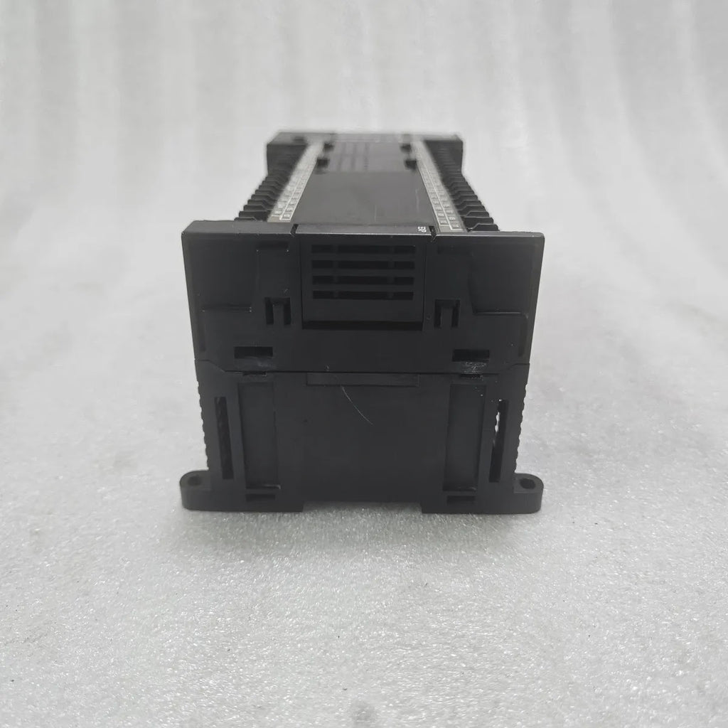 Omron CP1L-M60DR-A Sysmac PLC 100-240V AC 60-Point Controller