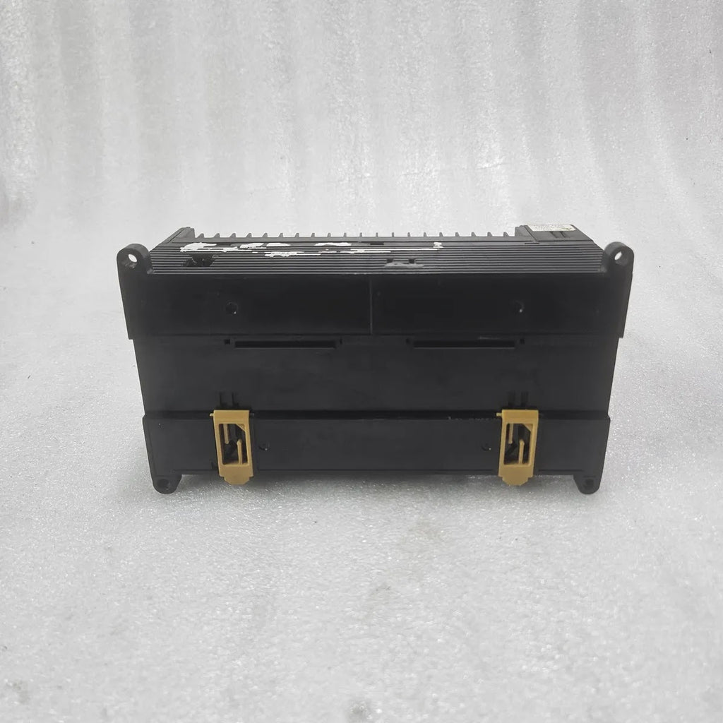 Omron CP1L-M60DR-A Sysmac PLC 100-240V AC 60-Point Controller