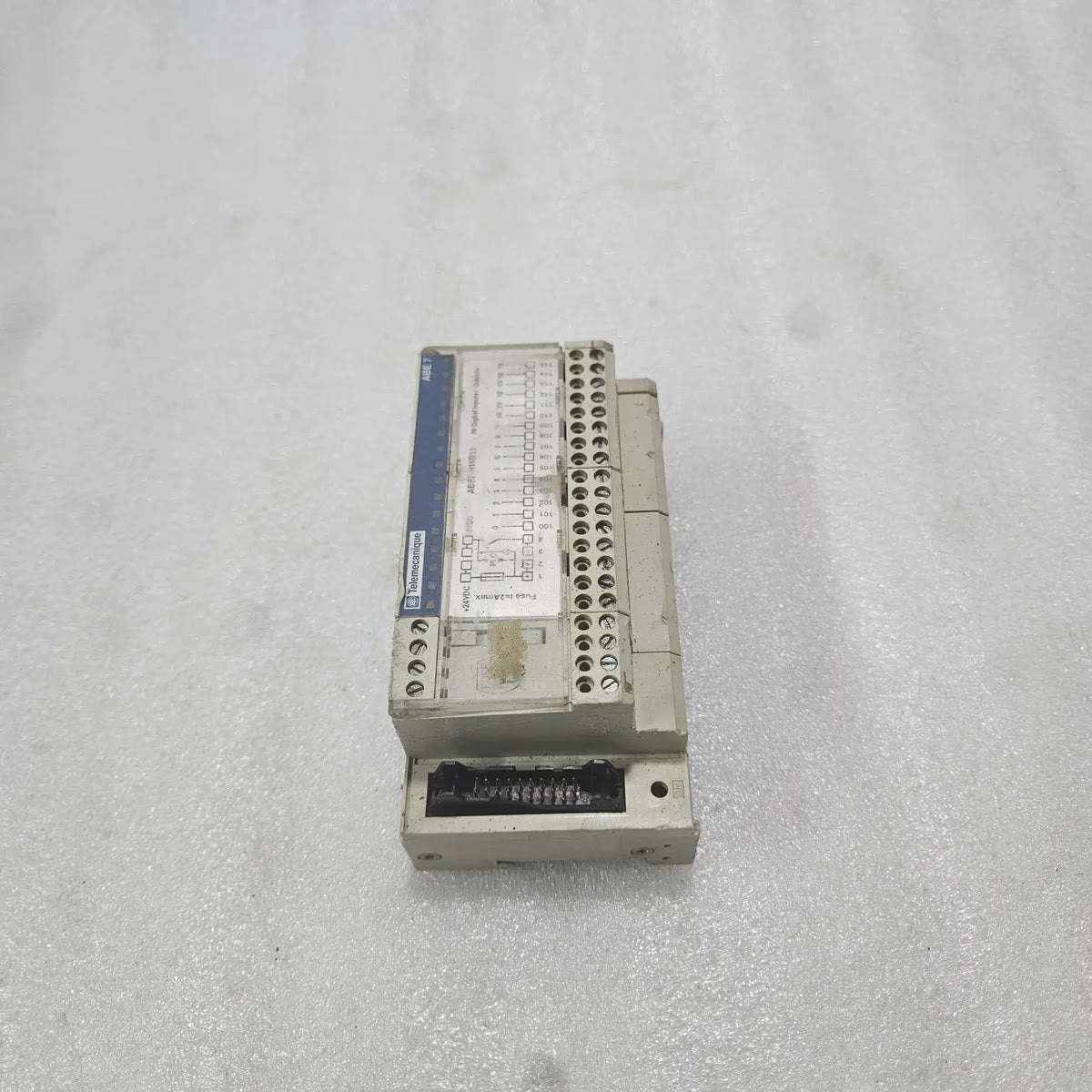 Telemecanique ABE7-H16R11 16 Digital I/O Sub-Base 30Vdc