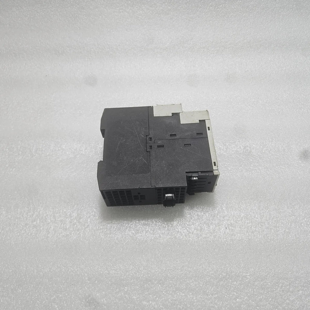 Siemens 3UF7010-1AU00-0 SIMOCODE Pro V Motor Management PROFIBUS