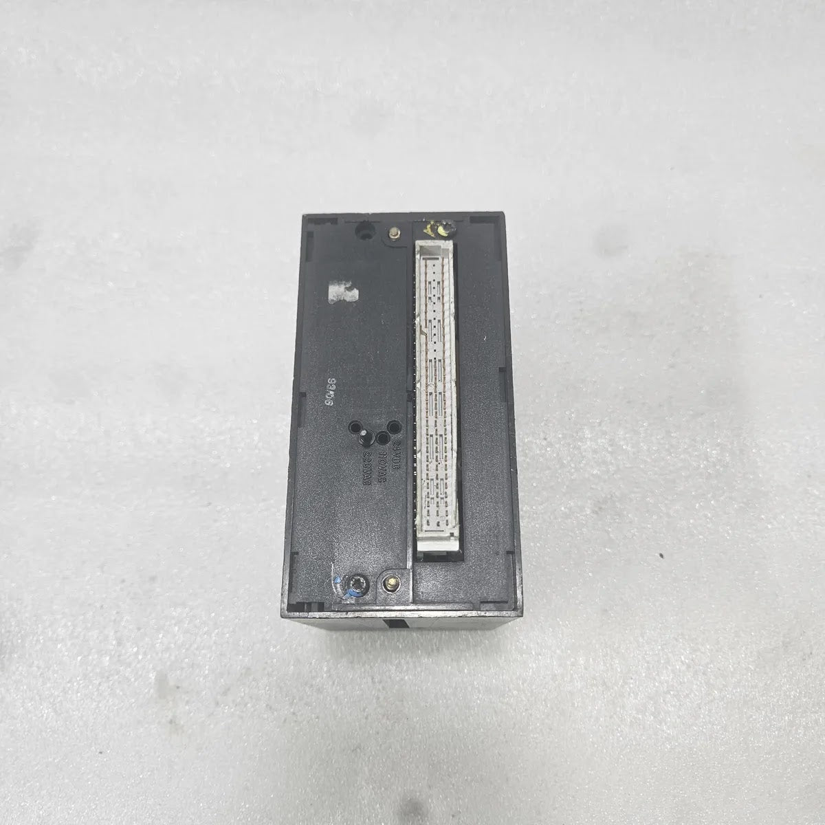 ABB ICSO08R1 Procontic CS 31 I/O Remote Unit 230VAC 10VA