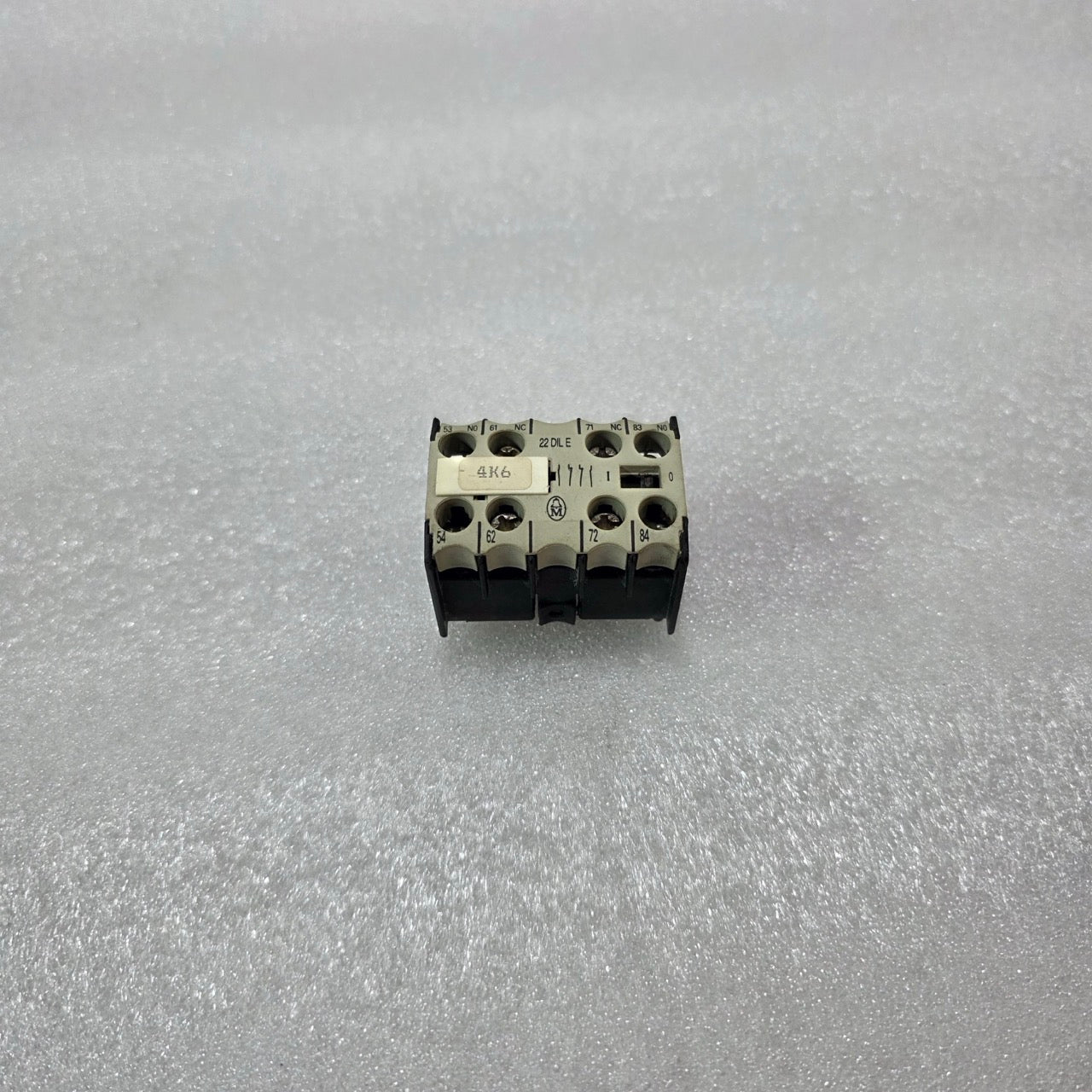 KLÖCKNER MOELLER | 22 DILE | AUXILIARY CONTACT BLOCK | 2NO + 2NC | 500V / 600V |