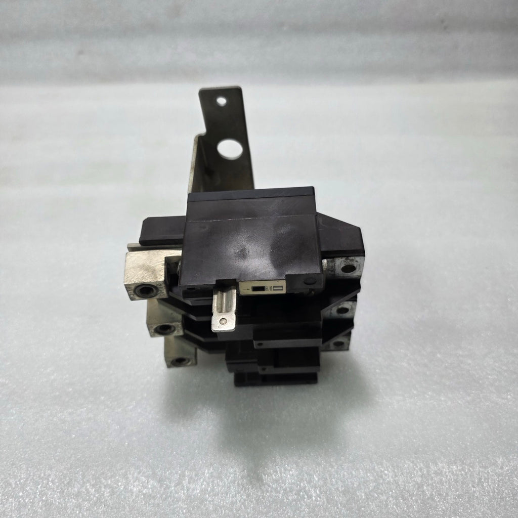 3-POLE INDUSTRIAL CONTACTOR ASSEMBLY 11786839 | HEAVY DUTY ELECTRICAL SWITCHING