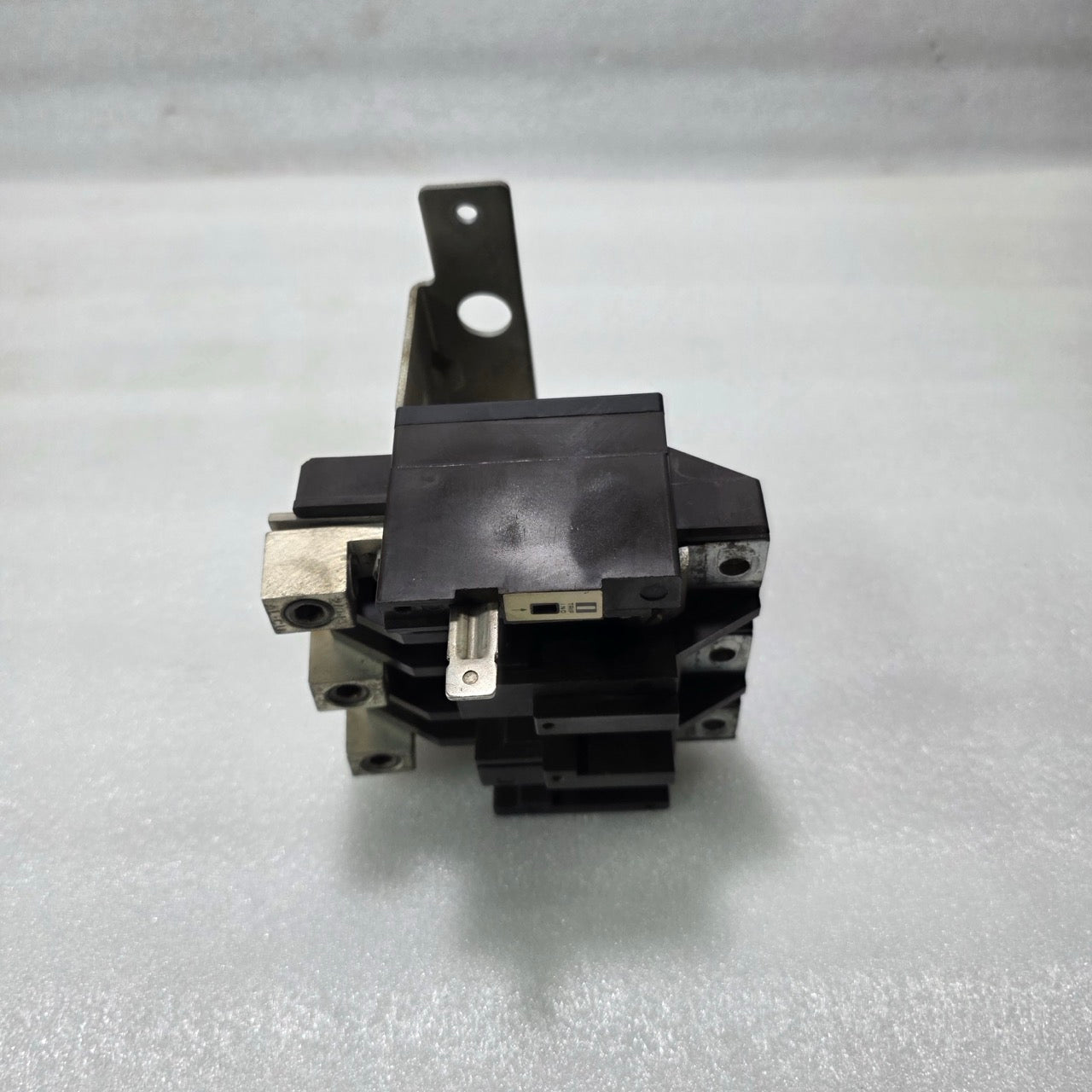 3-POLE INDUSTRIAL CONTACTOR ASSEMBLY 11786839 | HEAVY DUTY ELECTRICAL SWITCHING