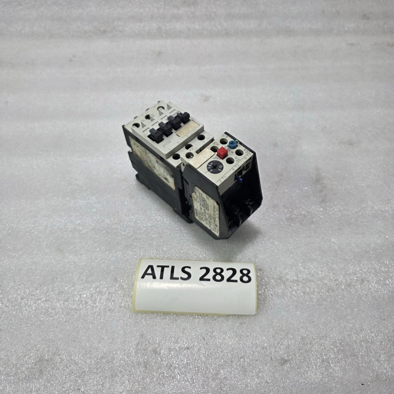 SIEMENS 3TF32 + 3UA5200-1J DOL MOTOR STARTER — 3 POLE CONTACTOR 6.3-10A