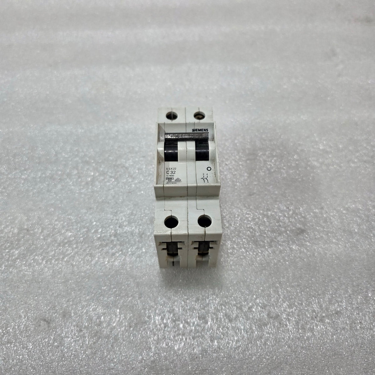 SIEMENS 5SX22 2P 32A CURVE C 400V 6KA MCB CIRCUIT BREAKER