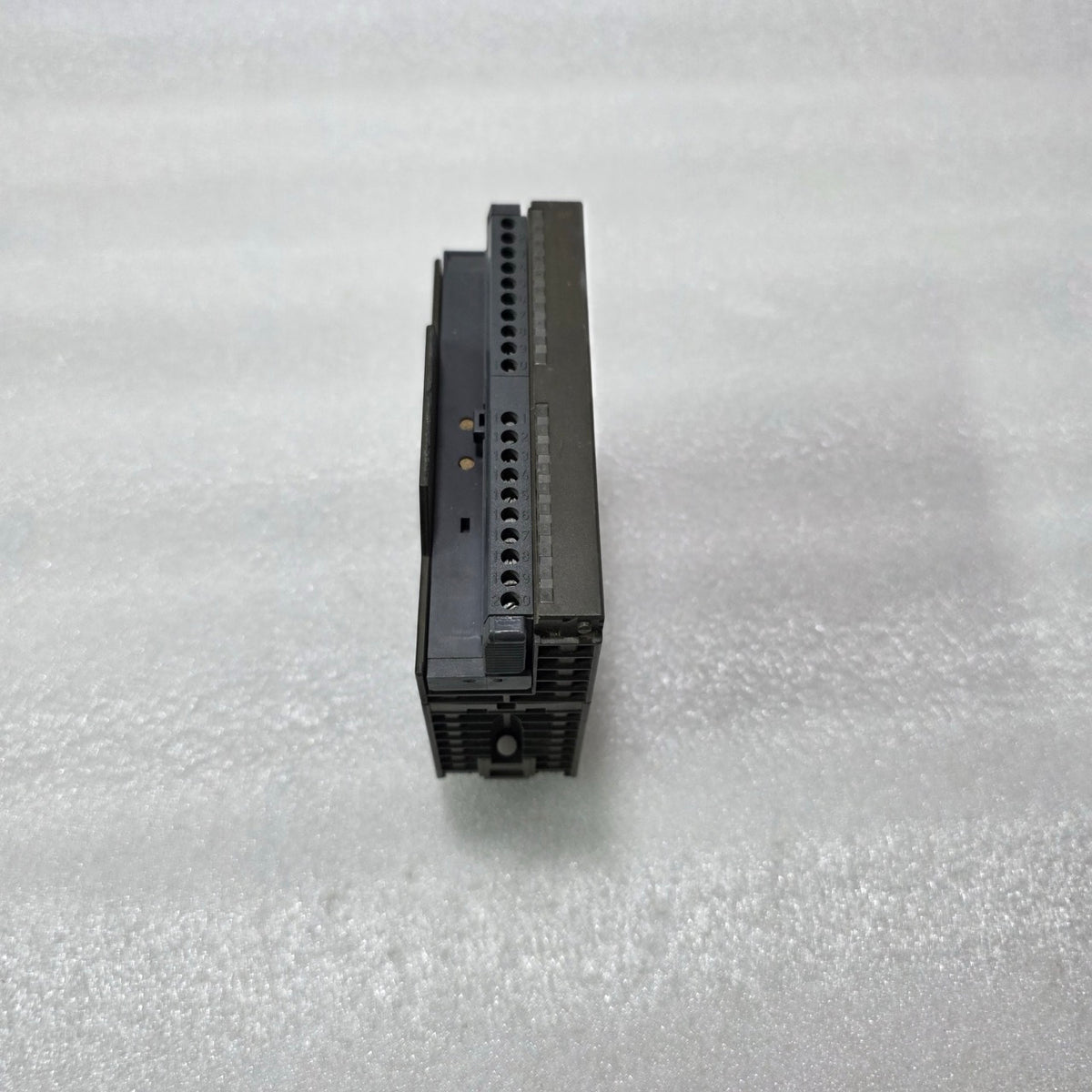SIEMENS 6ES7332-5HB01-0AB0 SIMATIC S7-300 SM332 ANALOG OUTPUT MODULE 2AO