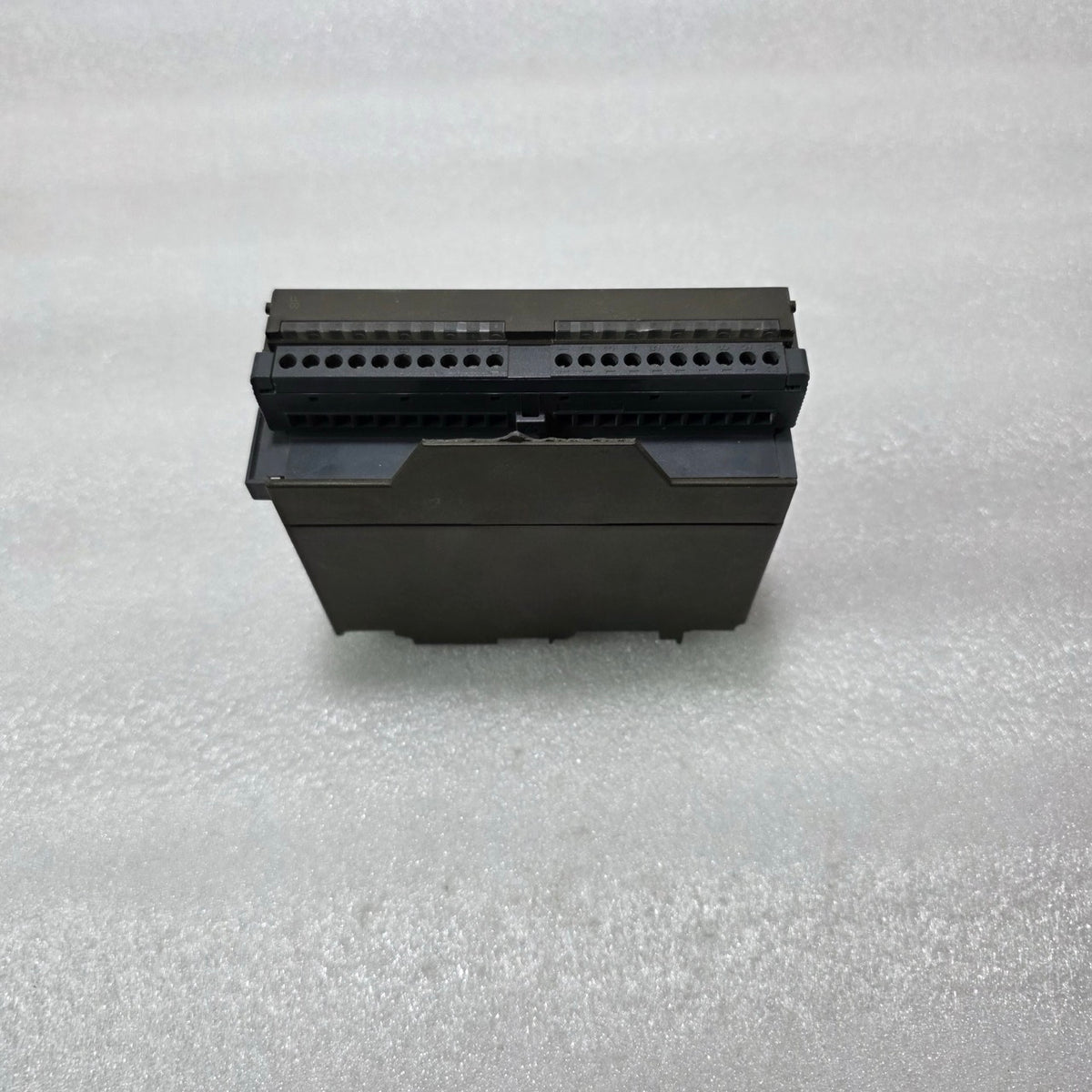 SIEMENS 6ES7332-5HB01-0AB0 SIMATIC S7-300 SM332 ANALOG OUTPUT MODULE 2AO