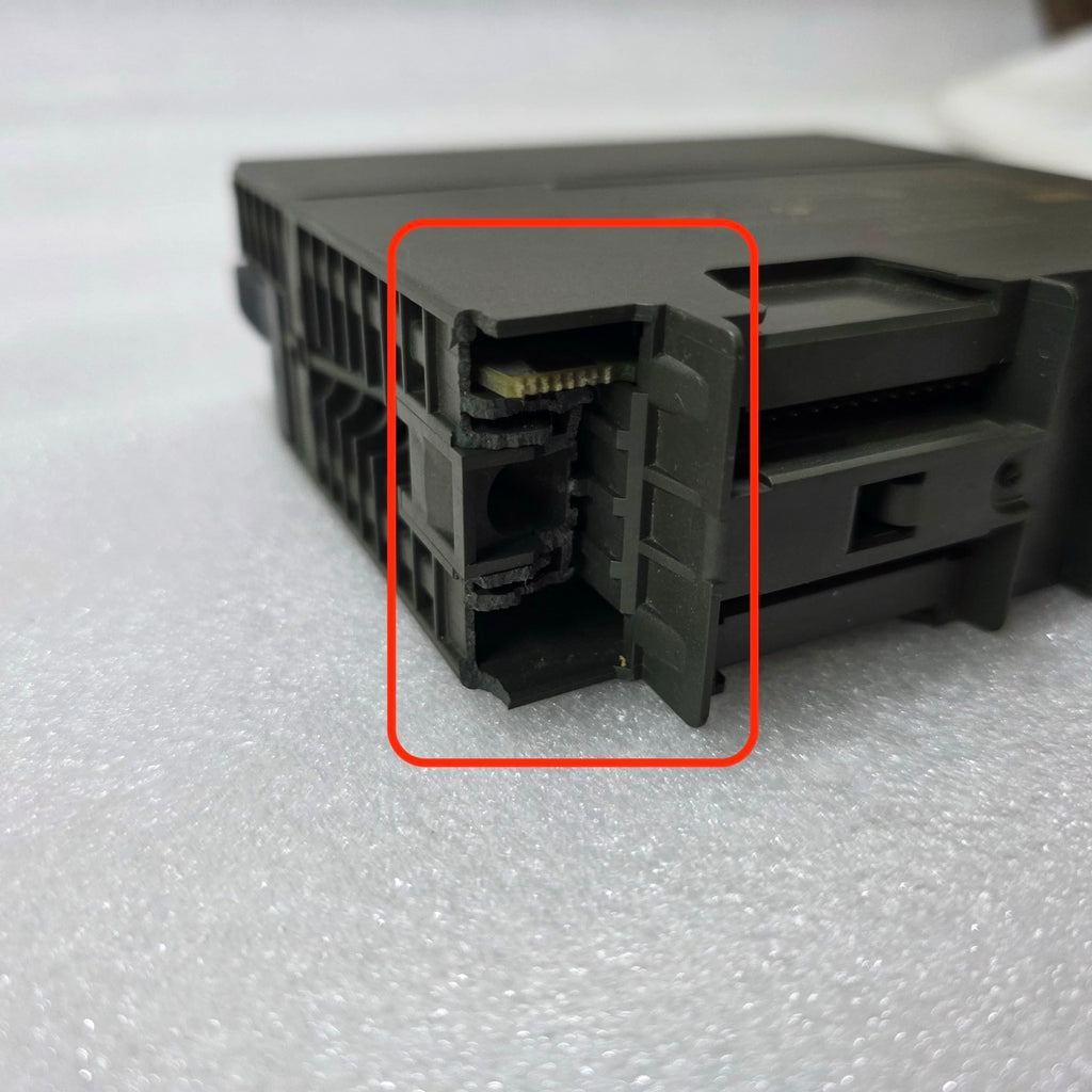 SIEMENS 6ES7332-5HB01-0AB0 SIMATIC S7-300 SM332 ANALOG OUTPUT MODULE 2AO