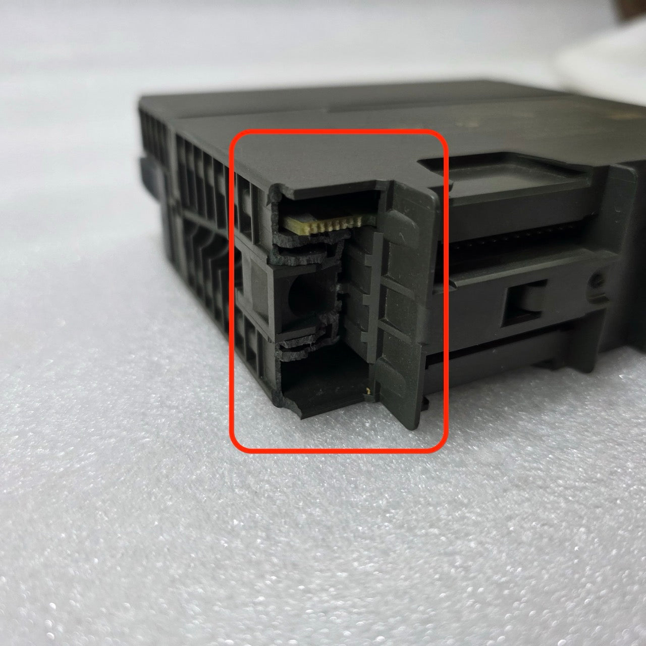 SIEMENS 6ES7332-5HB01-0AB0 SIMATIC S7-300 SM332 ANALOG OUTPUT MODULE 2AO
