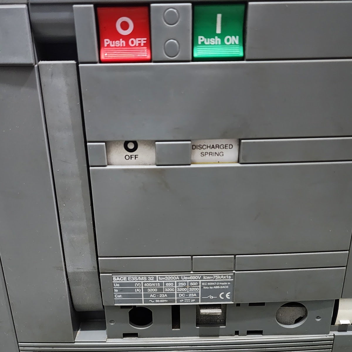 ABB SACE E3S/MS 32 3-POLE CIRCUIT BREAKER 1SDA058979R1 3200A