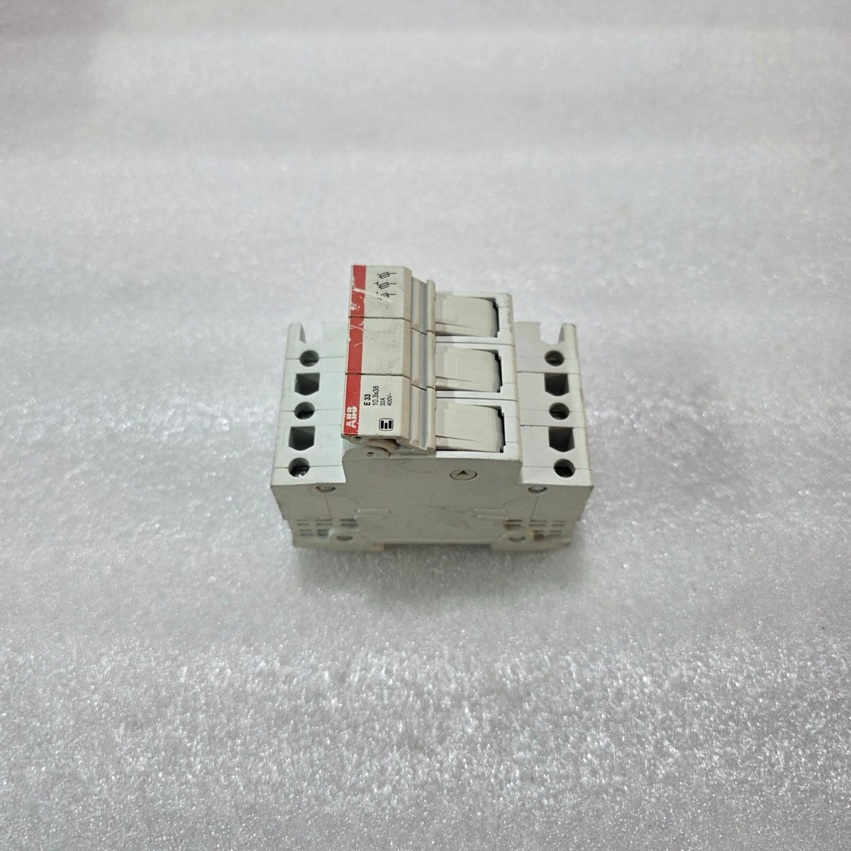 ABB E33 10.3X38 32A 3 POLE FUSE HOLDER 400V