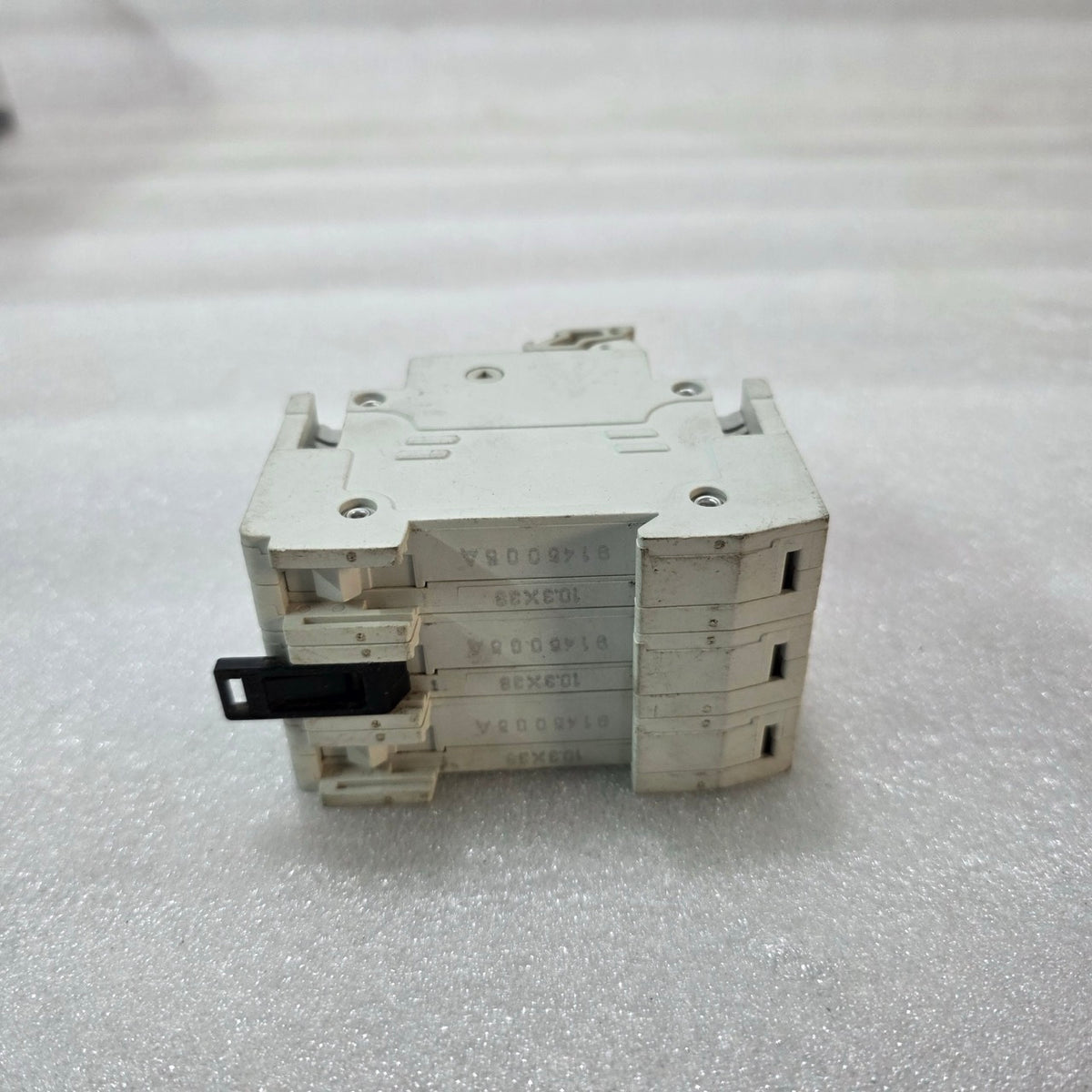 ABB E33 10.3X38 32A 3 POLE FUSE HOLDER 400V