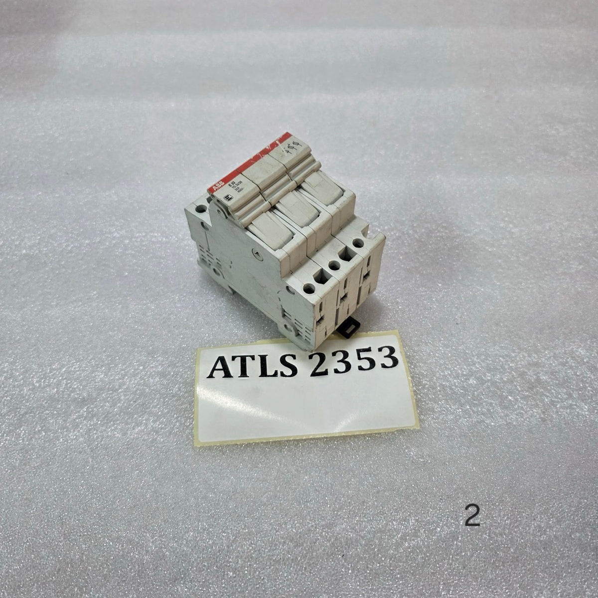 ABB E33 10.3X38 32A 3 POLE FUSE HOLDER 400V