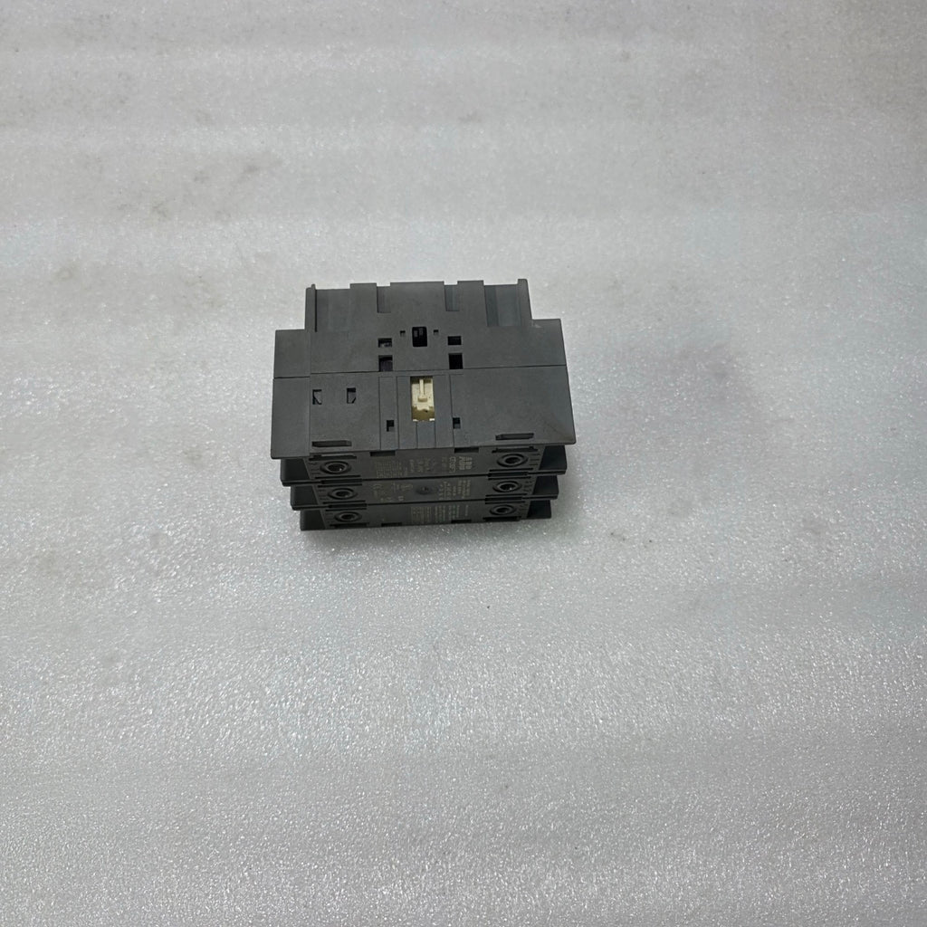 ABB OT100FT3 SWITCH DISCONNECTOR 100A 3-POLE | 600–750V AC INDUSTRIAL ISOLATOR S