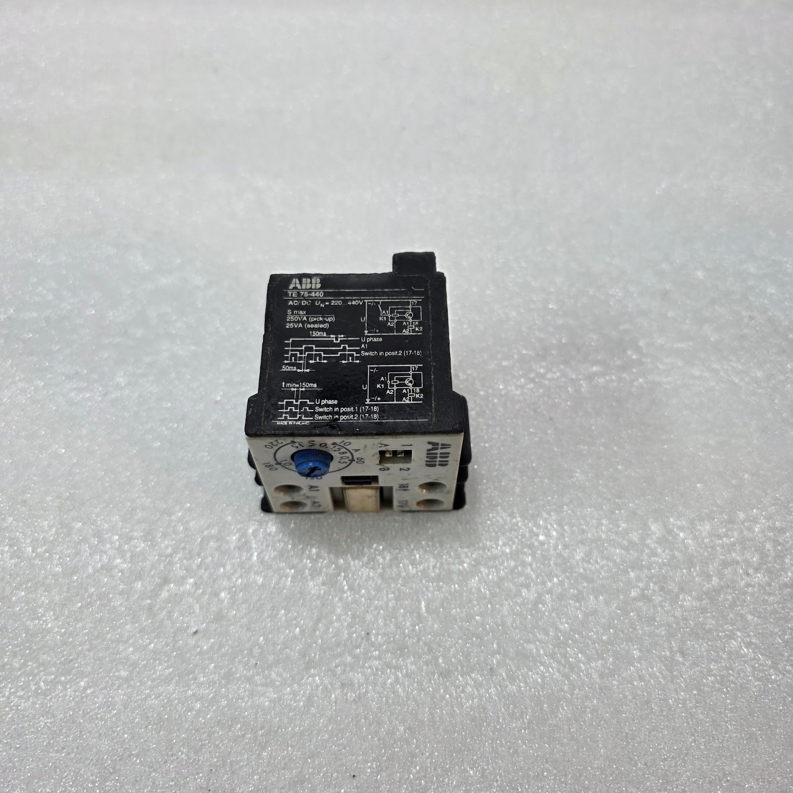 ABB TE75-440 TIME RELAY 220–440V AC/DC MULTIFUNCTION TIMER RELAY 0.1–180S