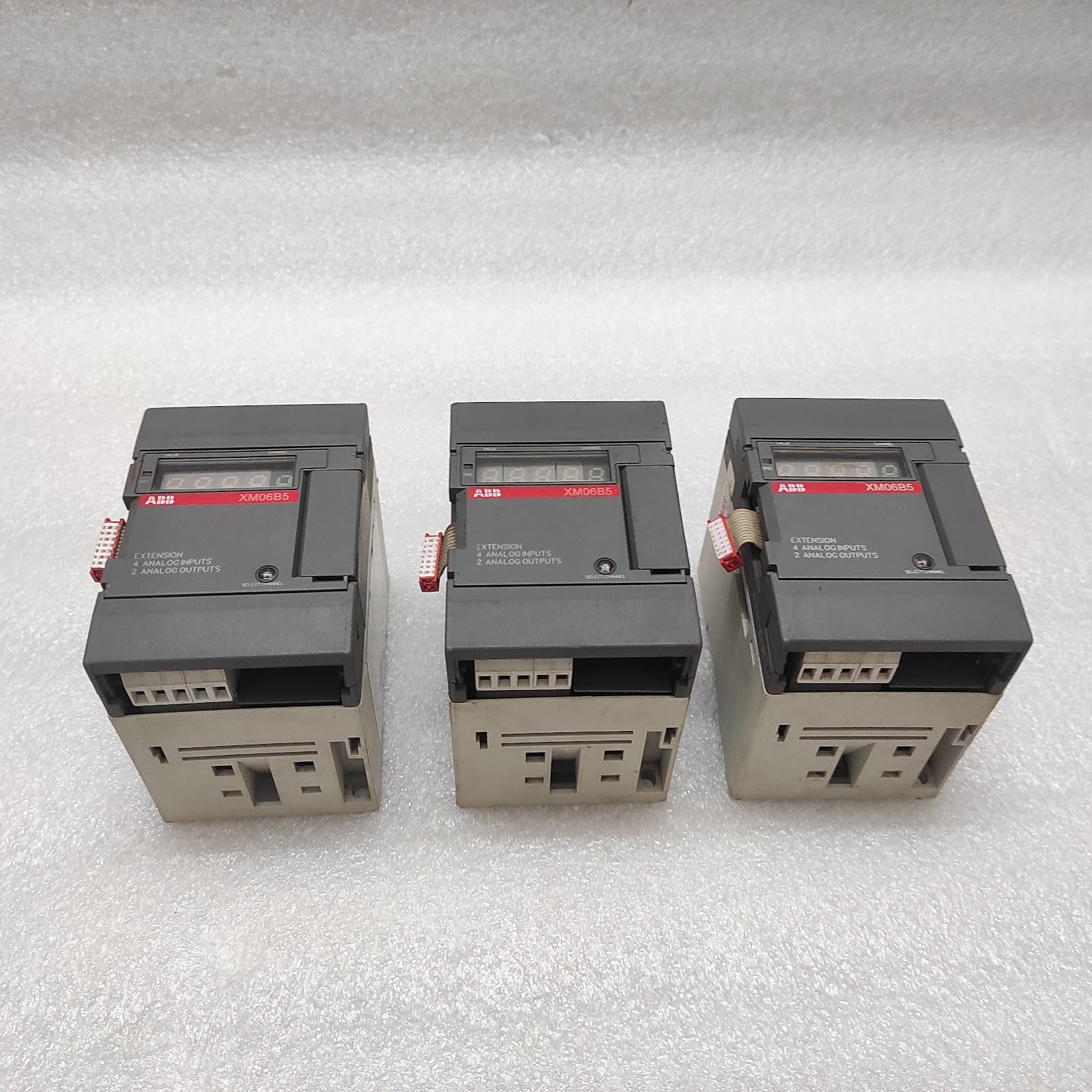 ABB XM06B5 EXTENSION MODULE XM06B5-I11.0