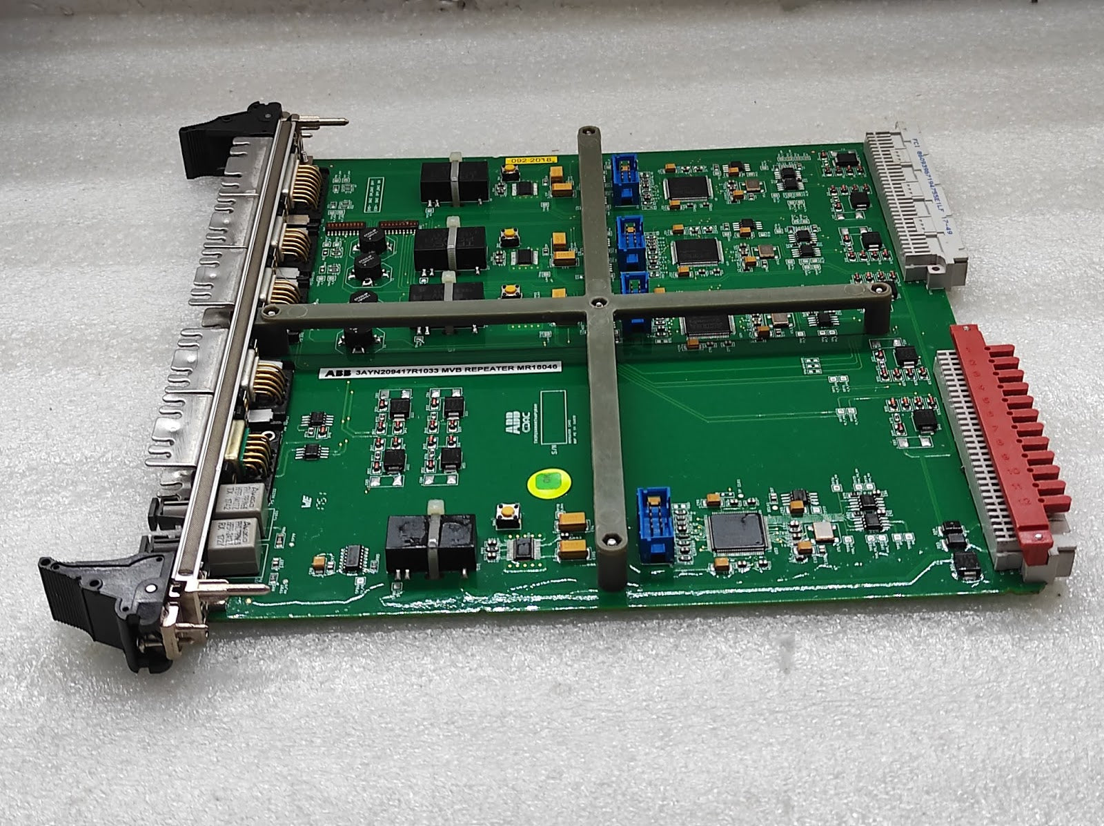 ABB 3AYN209417R1033 MVB REPEATER