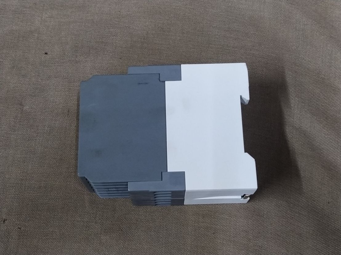 ABB CM-IVN Coupling Unit 1SVR650669R9400 NIB