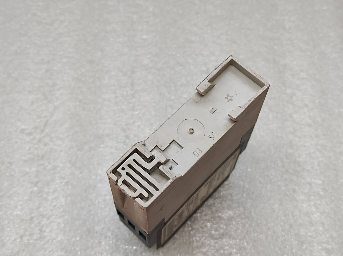 ABB CM-MSS THERMISTOR MOTOR PROTECTION MONITORING RELAY 1SVR430801R1100